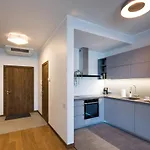 Riverside Spacious One Bedroom Daire *