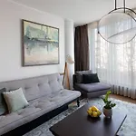 Daire Riverside Spacious One Bedroom
