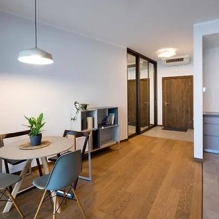 Riverside Spacious One Bedroom * Riga