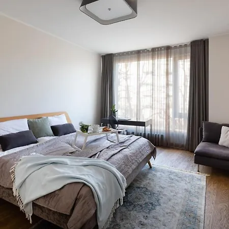 Riverside Spacious One Bedroom