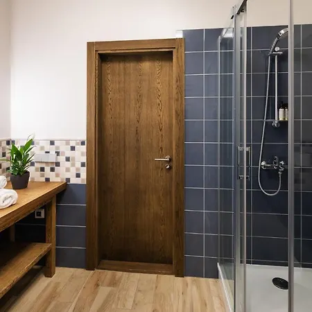 Apartment Riverside Spacious One Bedroom Riga