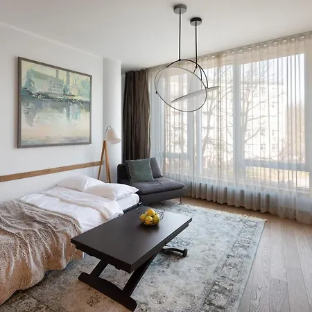 Daire Riverside Spacious One Bedroom *