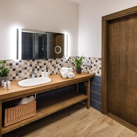 Daire Riverside Spacious One Bedroom