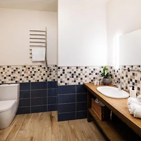 Riverside Spacious One Bedroom * Riga